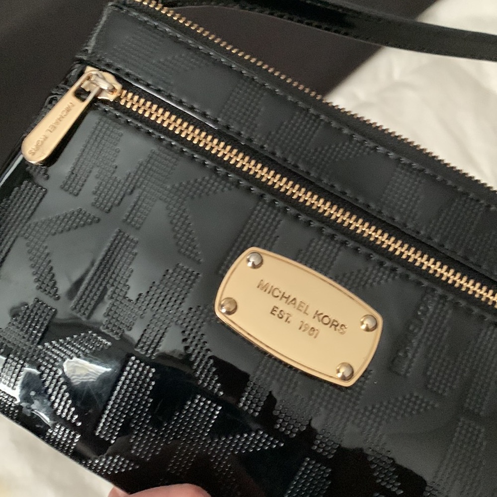 Michael Kors black patten purse - Picture 3 of 7